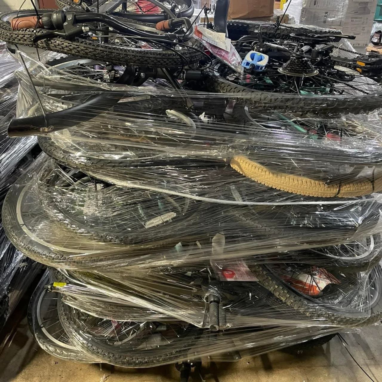 Palette de vélos assortis – Vélos ville, VTT & vélos de route pour revente ou reconditionnement – 6 à 10 pièces – Grade A/B — photo 6