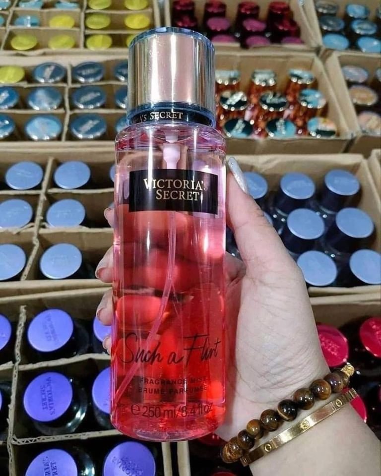 Pallet of 300 Victoria's Secret perfumes & mists – Iconic Eau de Parfum & body mists – 300 pieces – Grade A — photo 2