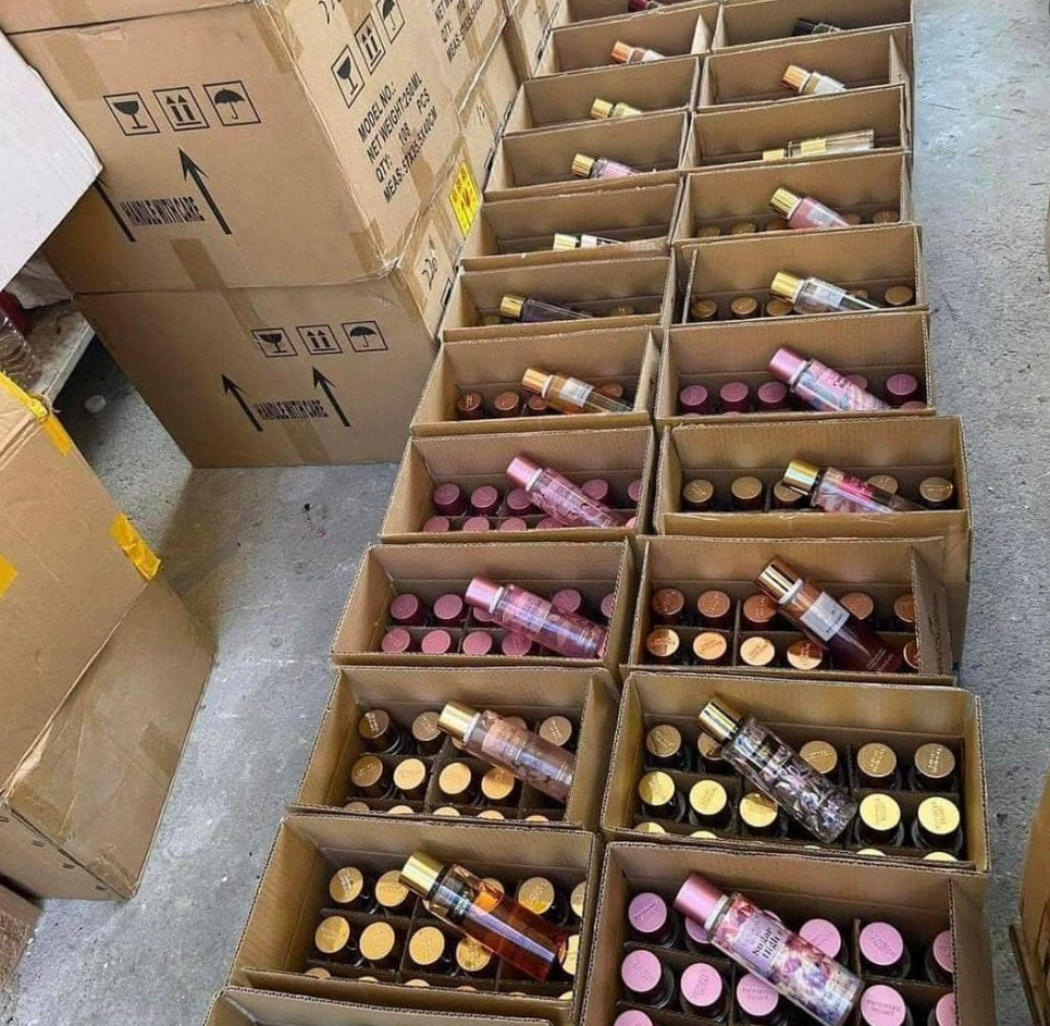 Pallet of 300 Victoria's Secret perfumes & mists – Iconic Eau de Parfum & body mists – 300 pieces – Grade A — photo 3