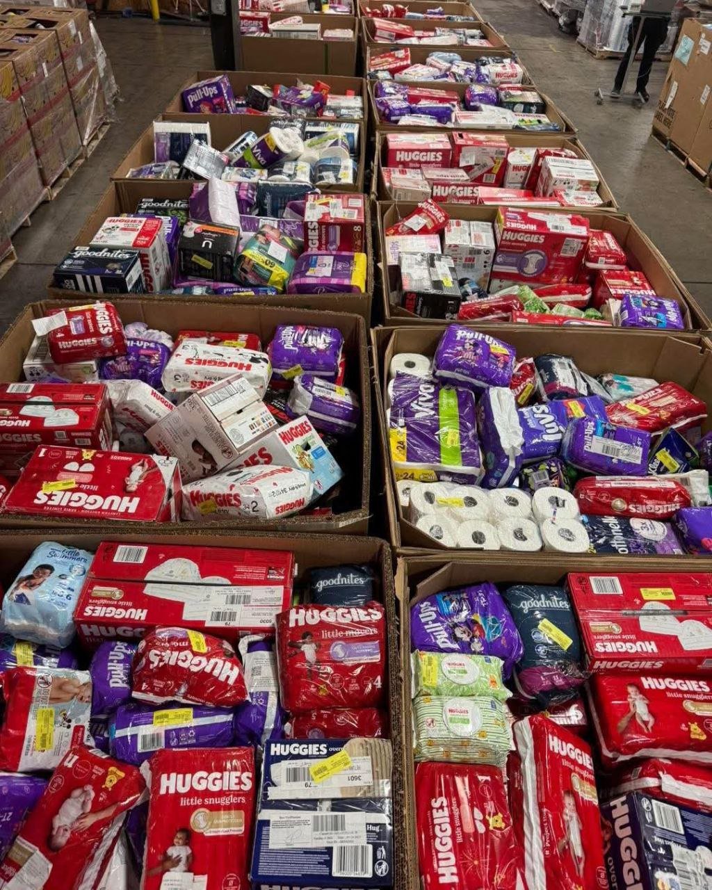 Pallet of baby diapers – Assortment of top brand diapers – Varied sizes – 800 to 1,200 pieces – Grade A
